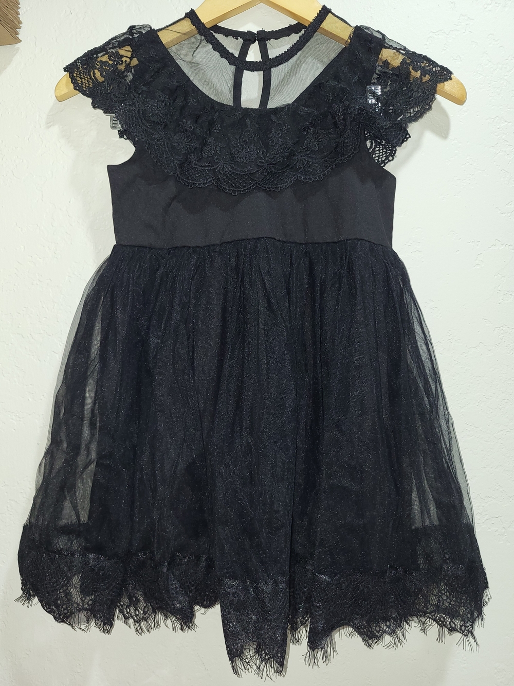 SHEIN Black Lace & Tulle Girls' Formal Dress